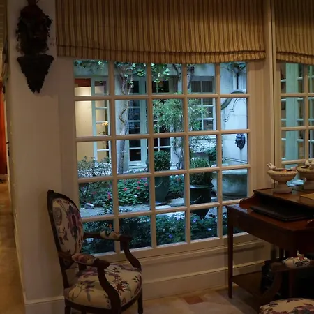 Le Relais Medicis Szálloda 4*