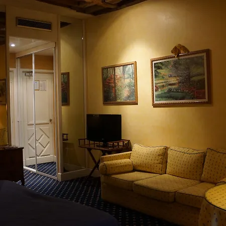 Le Relais Medicis Szálloda Párizs