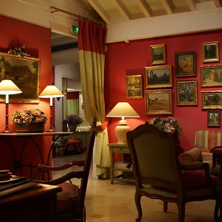 Le Relais Medicis Szálloda Párizs