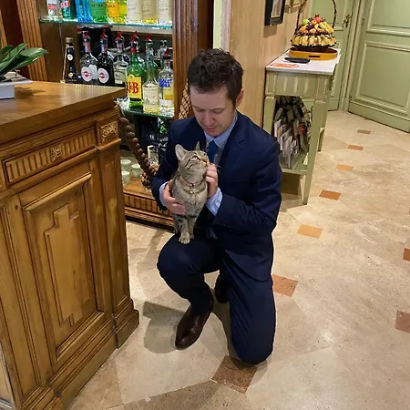 Le Relais Médicis Hotel