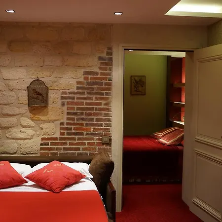 Le Relais Medicis 4* Párizs