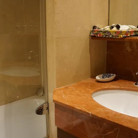 Hotel Le Relais Médicis 4*