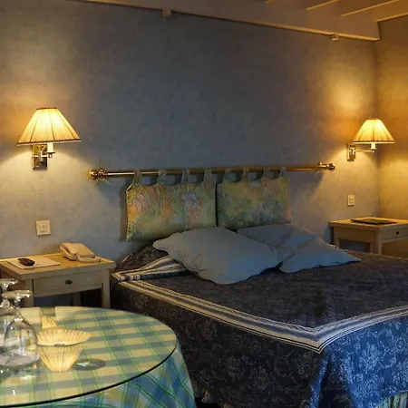 Le Relais Médicis 4* Parigi
