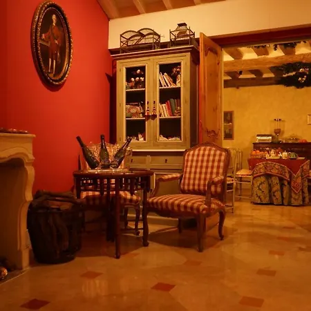 Le Relais Médicis