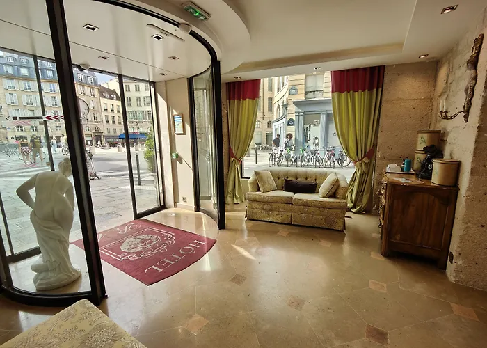 Hotel Le Relais Medicis 4*