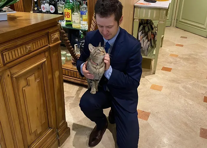 Le Relais Médicis Hotel