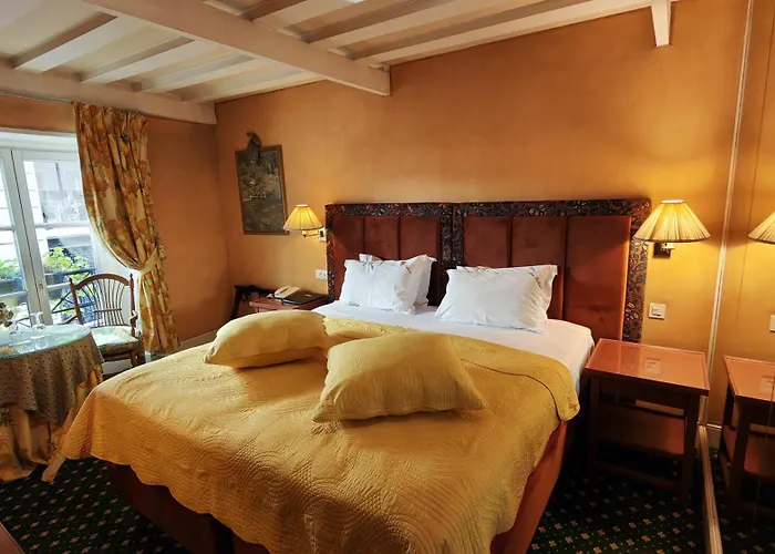 Le Relais Medicis Hotel Paryż