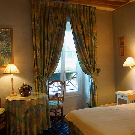 Hotel Le Relais Medicis Paris