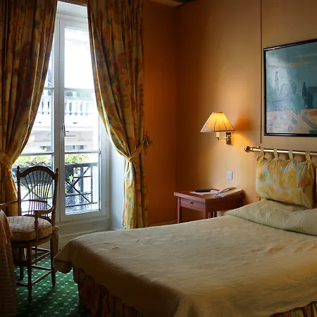 Hotel Le Relais Medicis Paris